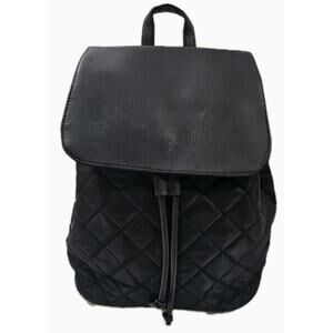 MAX Black Quilted Backpack Pockets Adjust. Green Straps.